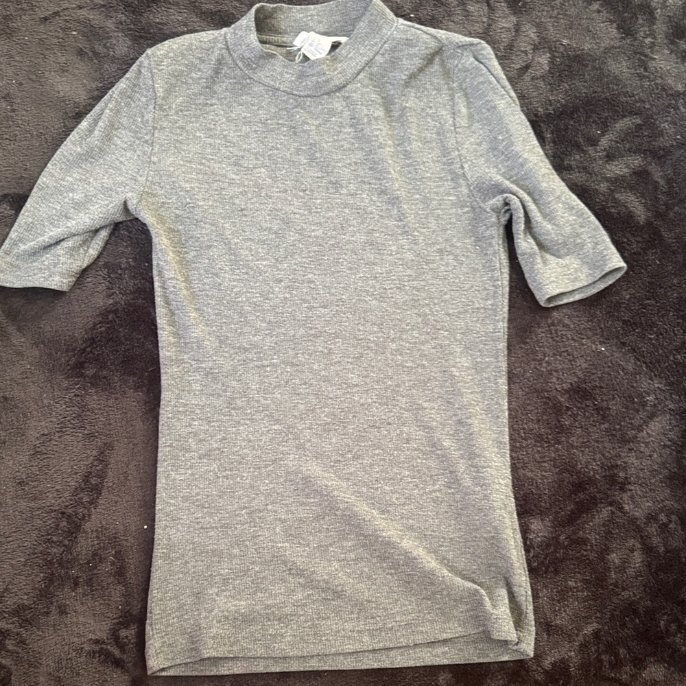Forever 21 Gray Ribbed Sweater